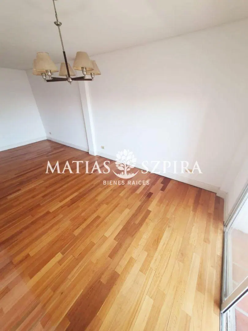 Excelente semipiso de 3 ambientes en Castelar Norte 2