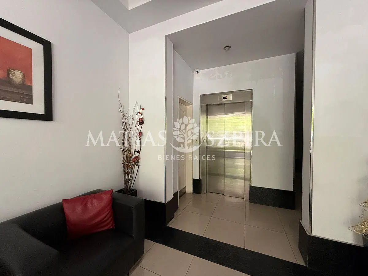 Excelente semipiso de 3 ambientes en Castelar Norte 4
