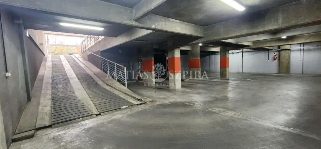 Cochera . | GARCIA SILVA 600 3