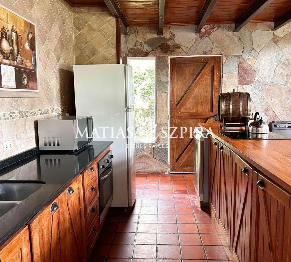 Casa en venta en Banco Provincia 4
