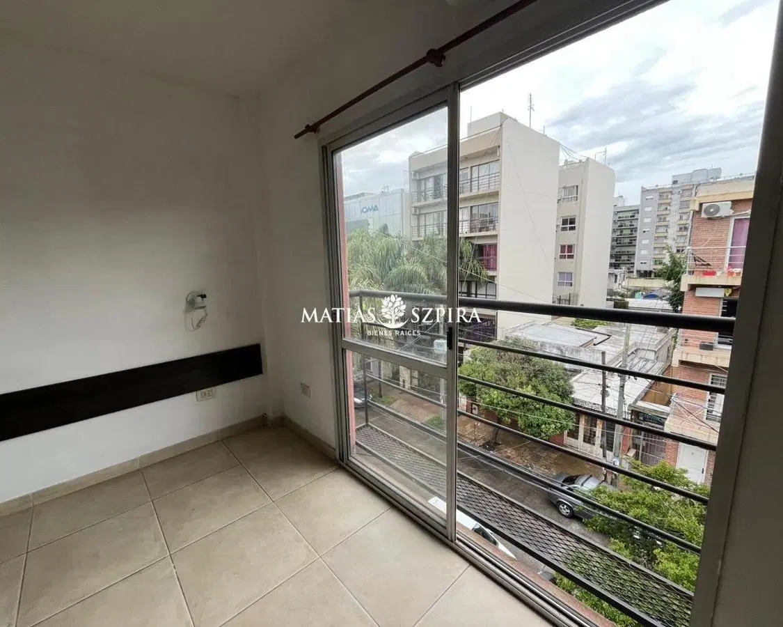 MONOAMBIENTE EN VENTA CON BALCON EN MORÓN 5