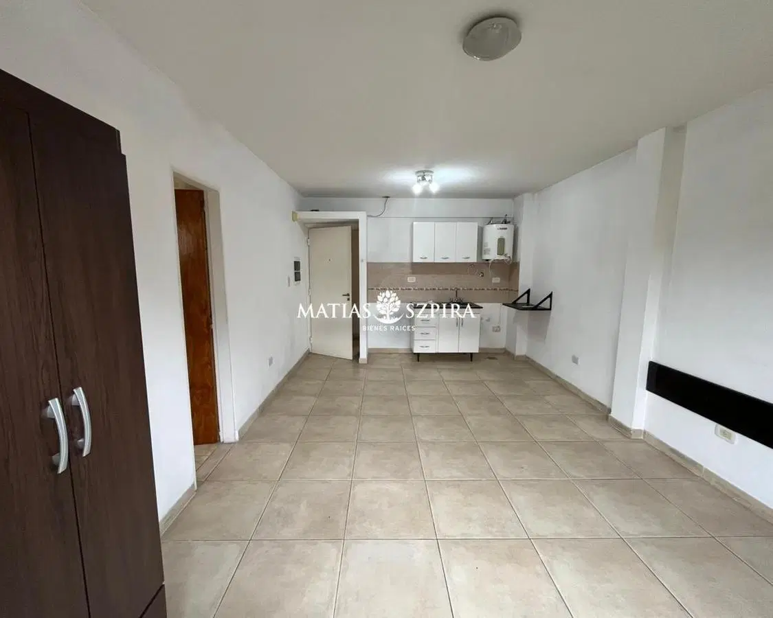 MONOAMBIENTE EN VENTA CON BALCON EN MORÓN 1