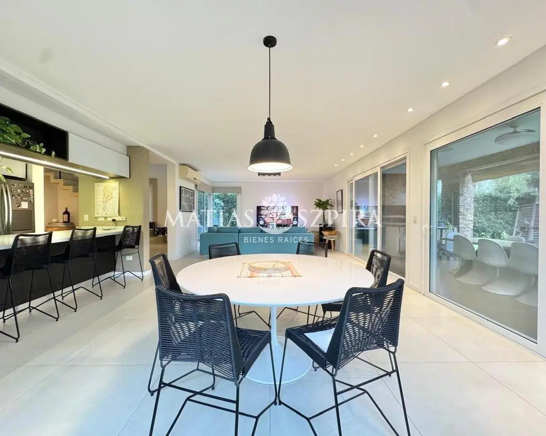 Casa en Venta en Alvarez del Bosque 3