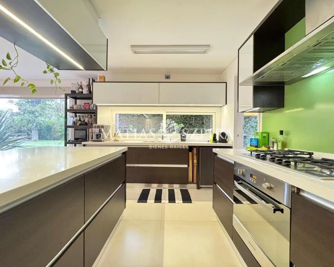 Casa en Venta en Alvarez del Bosque 2