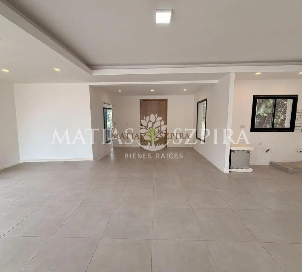 Casa 4 ambientes en Country Club Banco Provincia 3