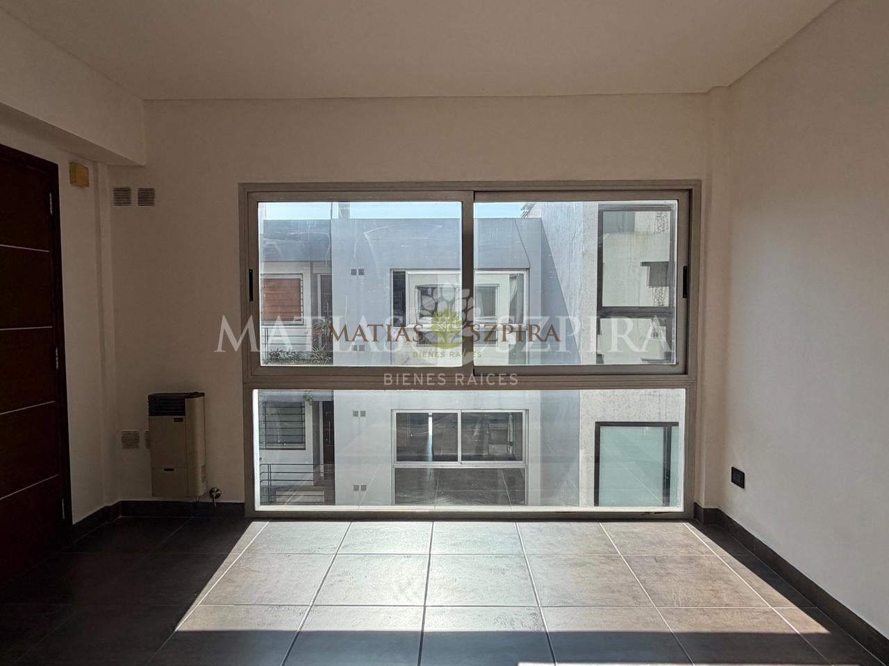 Foto de Departamento en alquiler con cochera, imagen 3
