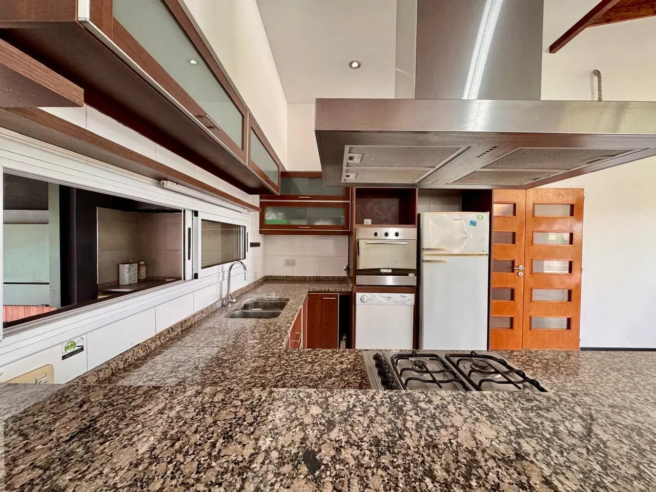 Casa de 5 Ambientes en Venta en La Cesarina 1