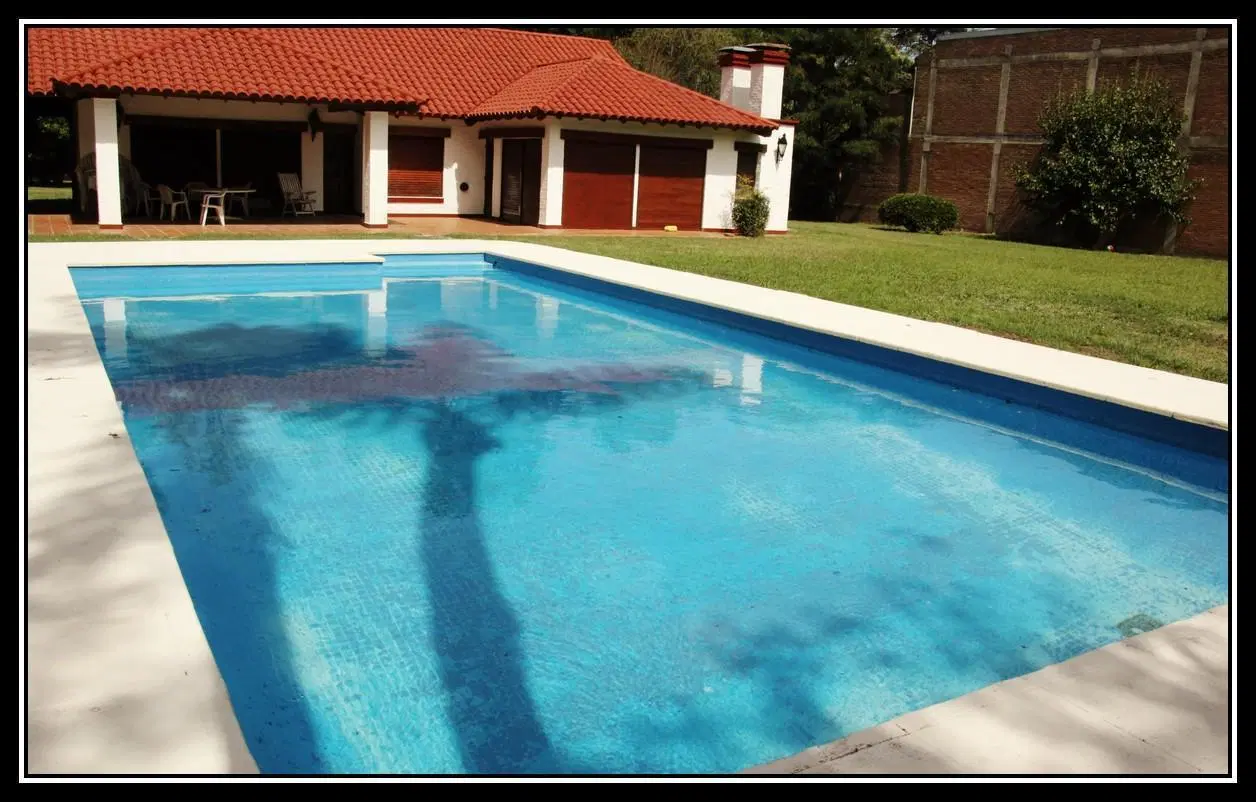 Casa en Barrio Parque Leloir 5 ambientes 4300 m2 terreno 3