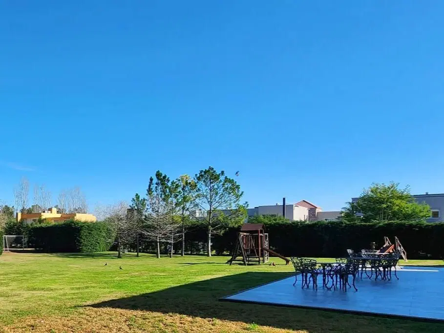 Lote Central en Venta en Barrio Weston 4