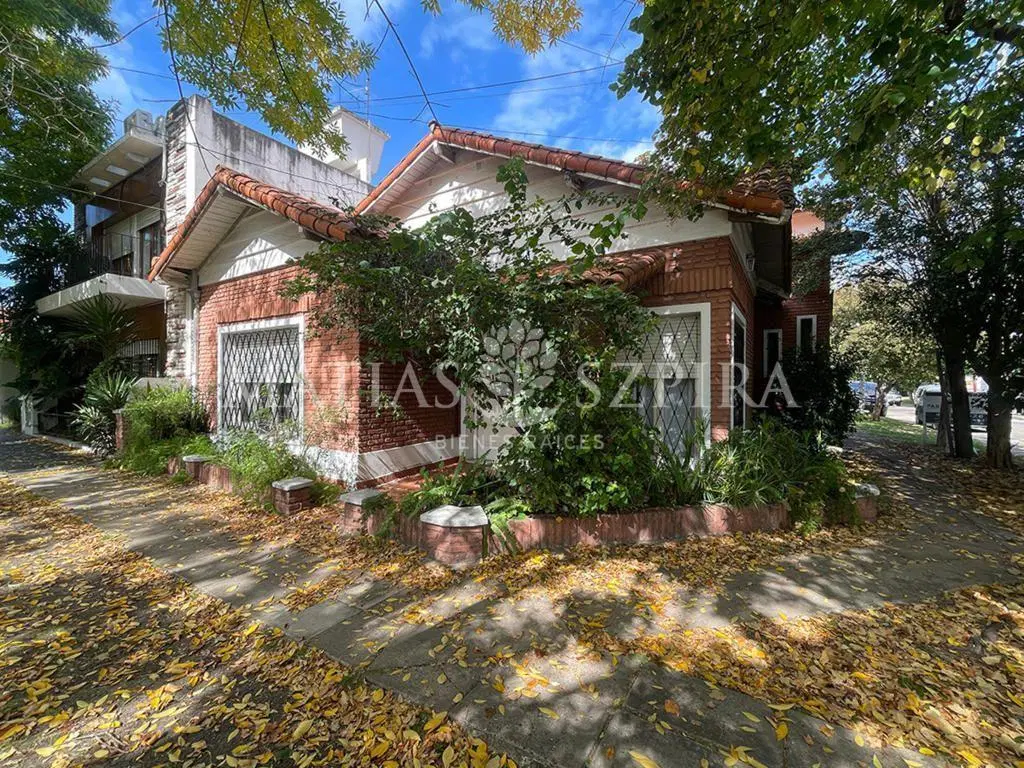 Casa 4 ambientes. | Sarmiento 1794 3