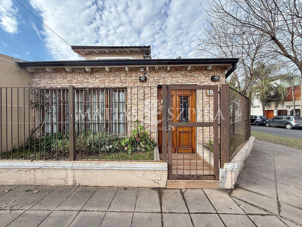 Casa 4 ambientes. | Alvear 199