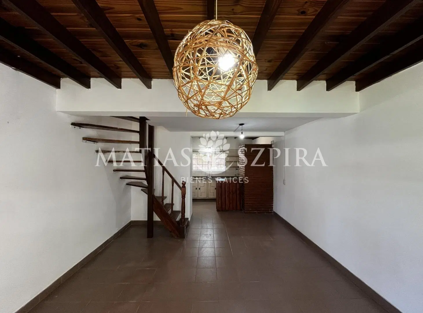 Casa en Alquiler en Villa Udaondo, Ituziangó 3