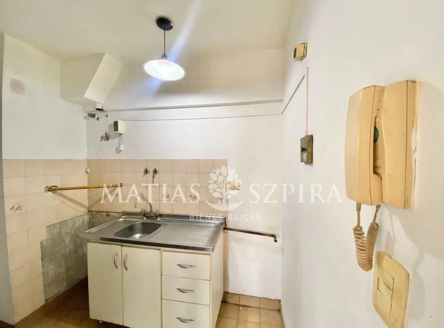 Departamento 2 ambientes en Moron - Apto profesional 3