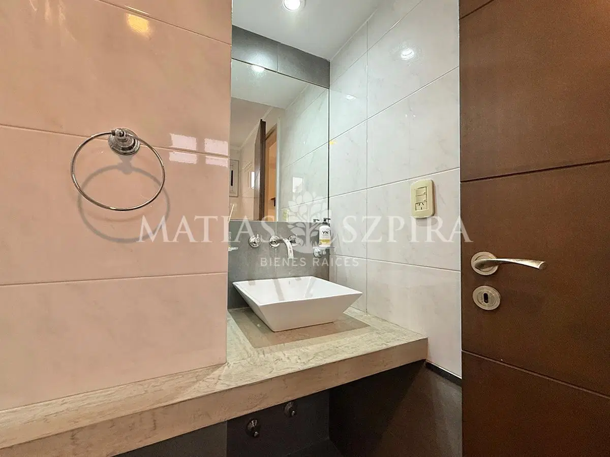 Departamento en Castelar Sur 8