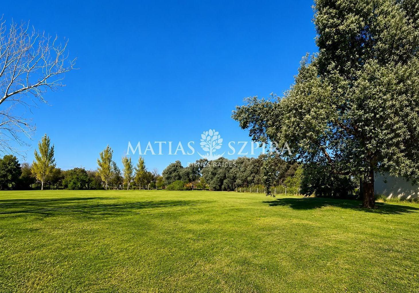 Foto de Lote en venta Comarcas de Lujan Santa Irene, imagen 3