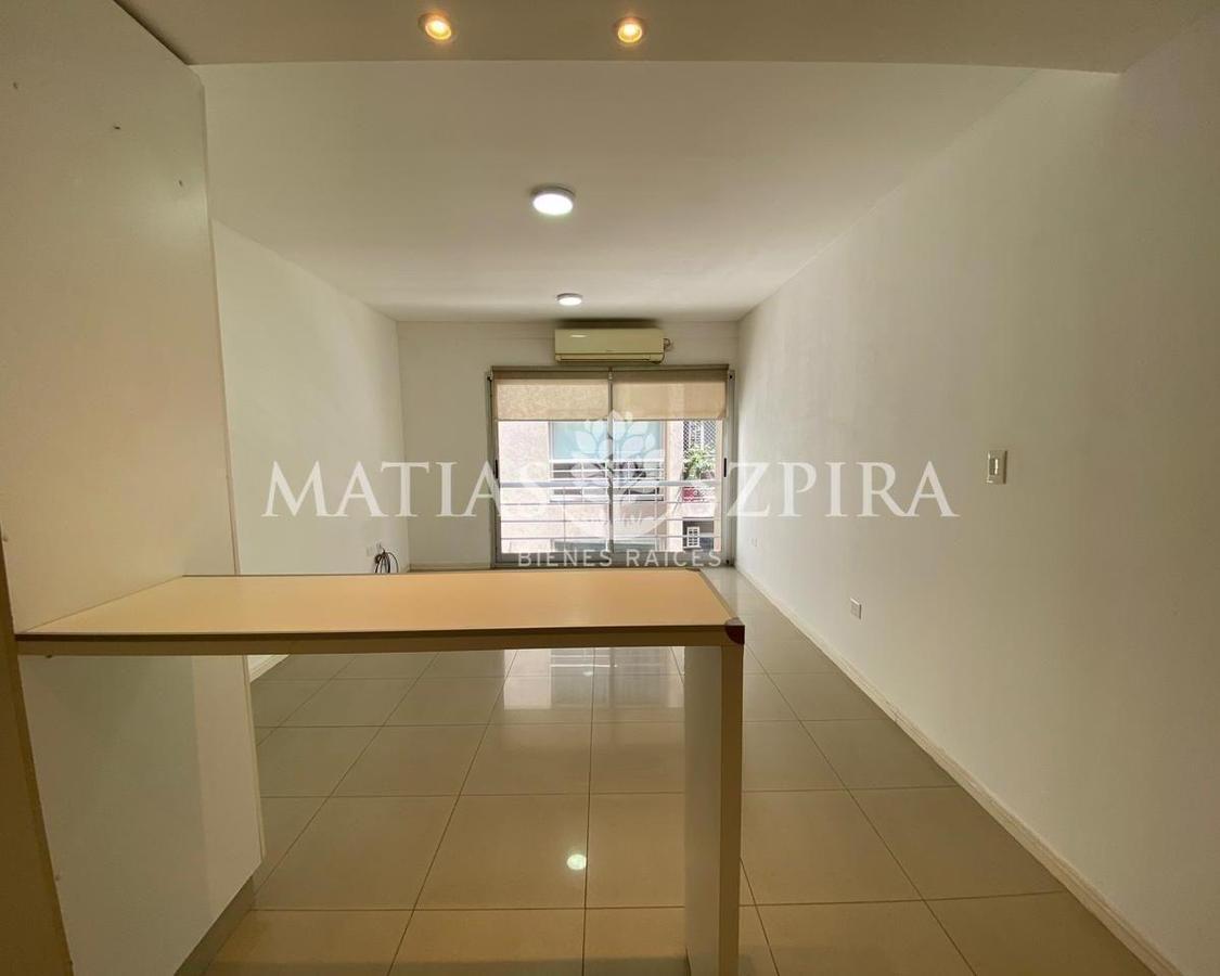Foto de Venta de Departamento Monoambiente en Castelar Norte., imagen 1
