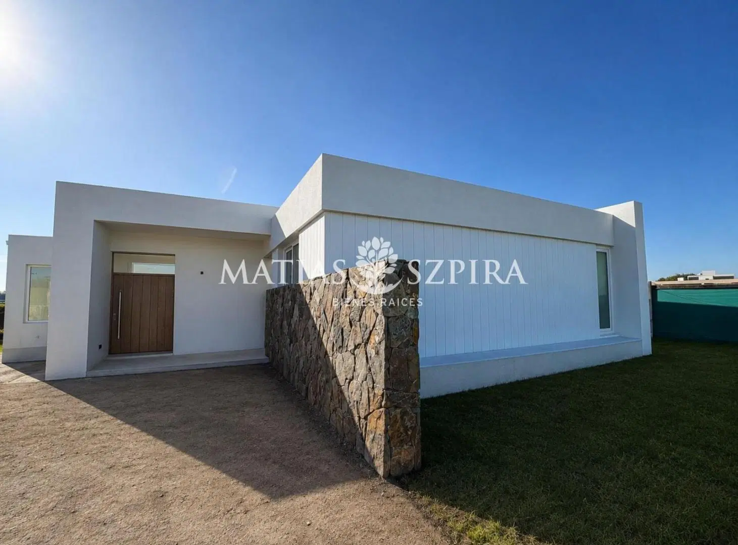 Casa en Prados del Oeste de cinco ambientes 2