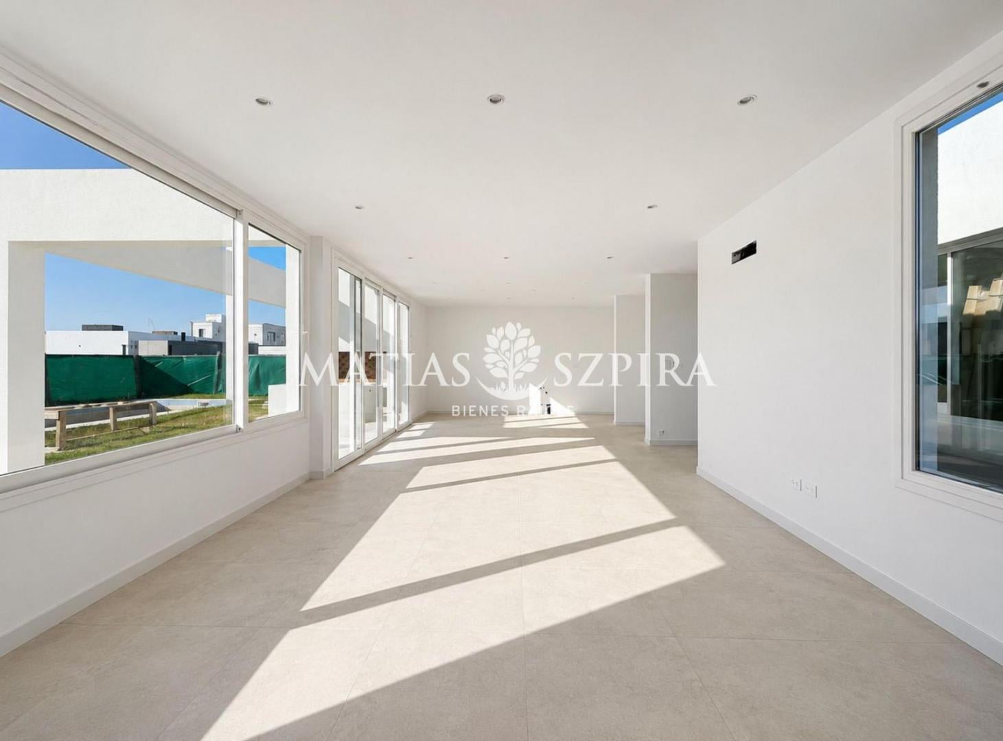 Foto de Casa en Prados del Oeste de cinco ambientes, imagen 1