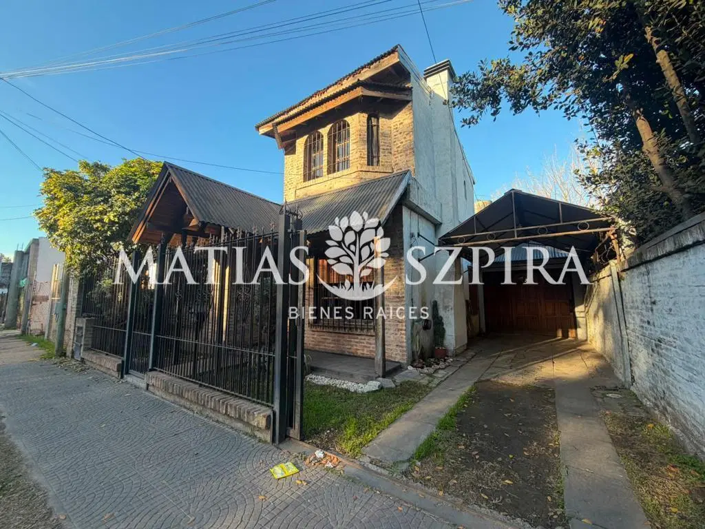 Casa en Ituzaingó 4 ambientes 3
