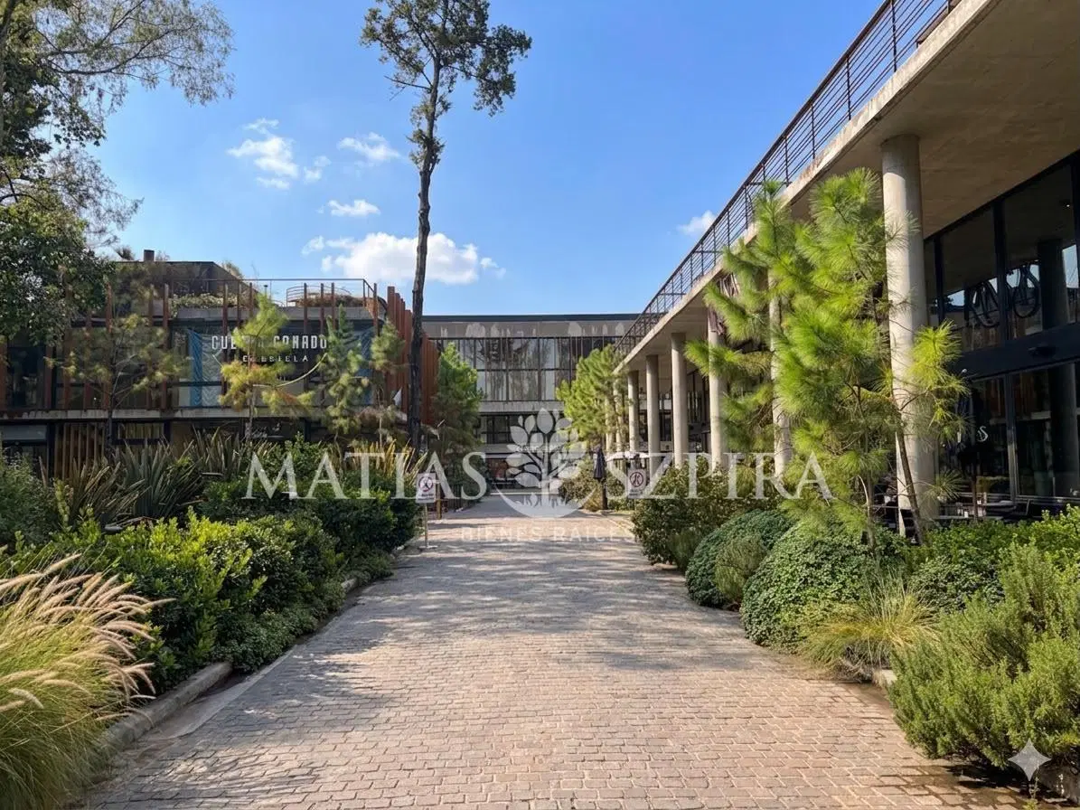 Alquiler Locales comerciales en Parque Leloir, Ituzaingó en Complejo Thays Parque Leloir 3