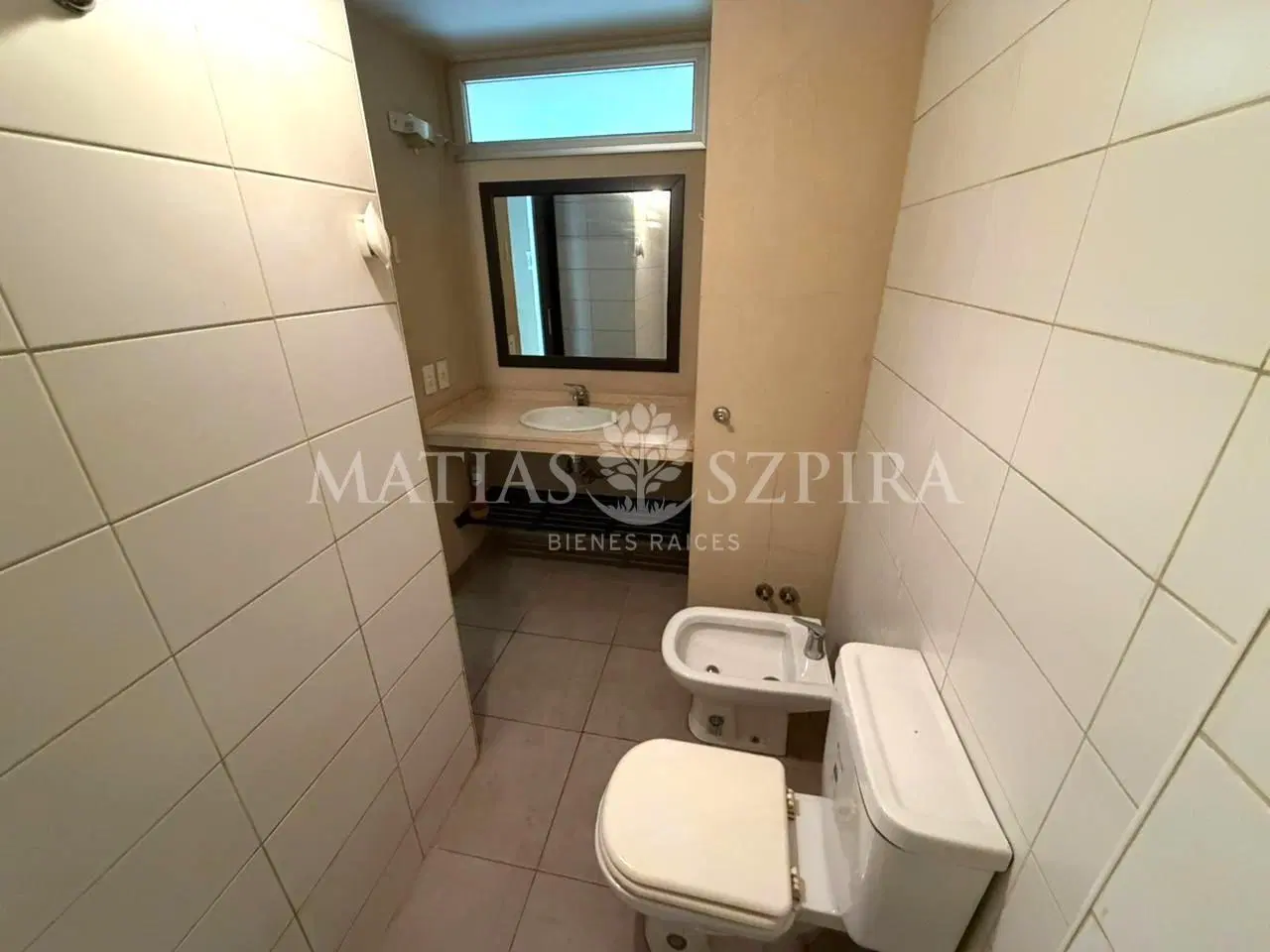 Monoambiente a la venta en Castelar 3