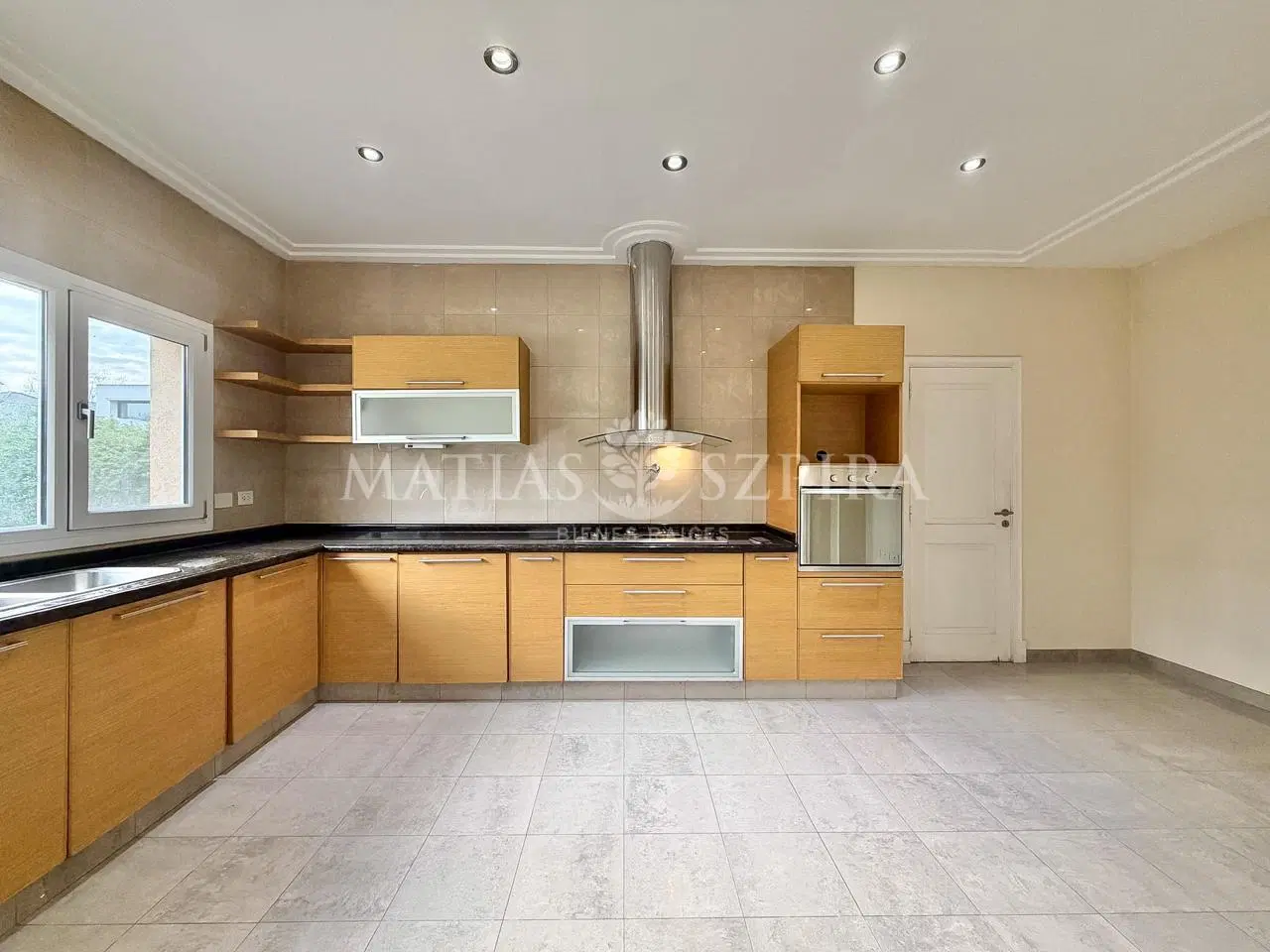 Casa en venta en Campos de Alvarez 4