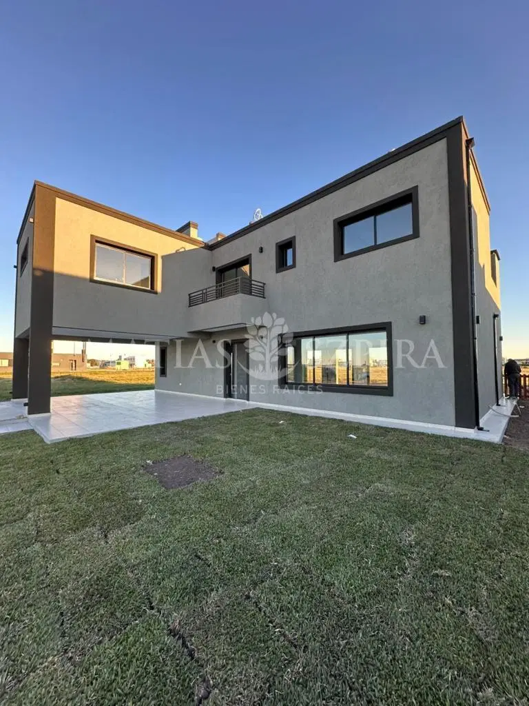 CASA EN VENTA EN Canning (Ezeiza) 2