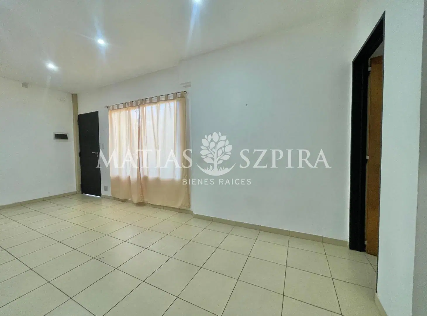 Casa 3 ambientes. | Tucuman 2800 3