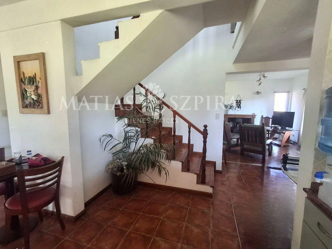 Casa con parque y pileta Country Boca Raton 2