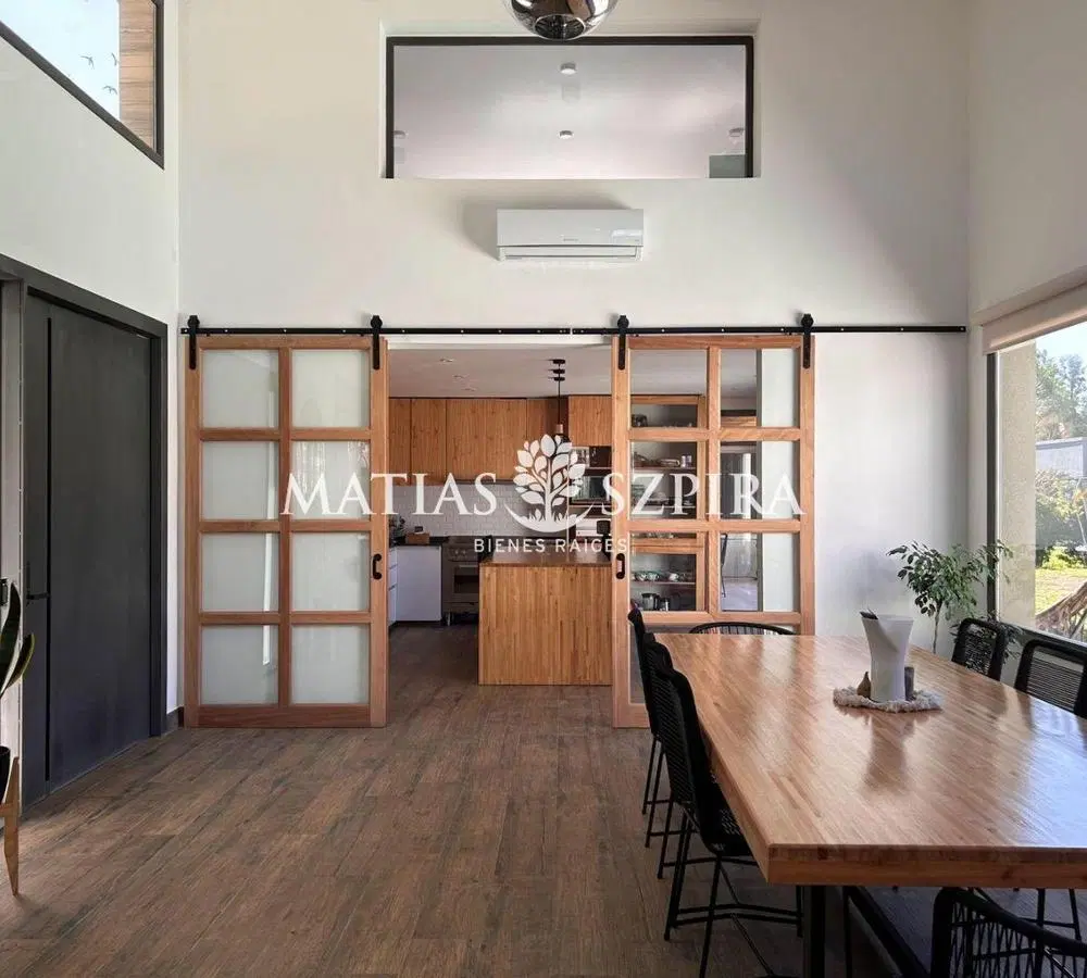 Casa 4 ambientes. | Andres Chazarreta 1130 3