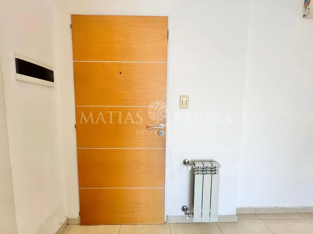Monoambiente con cochera apto profesional - Moron Centro 4