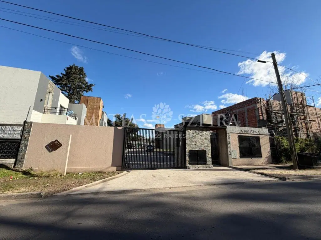 Venta Terreno en Complejo LA FAUSTINA 2