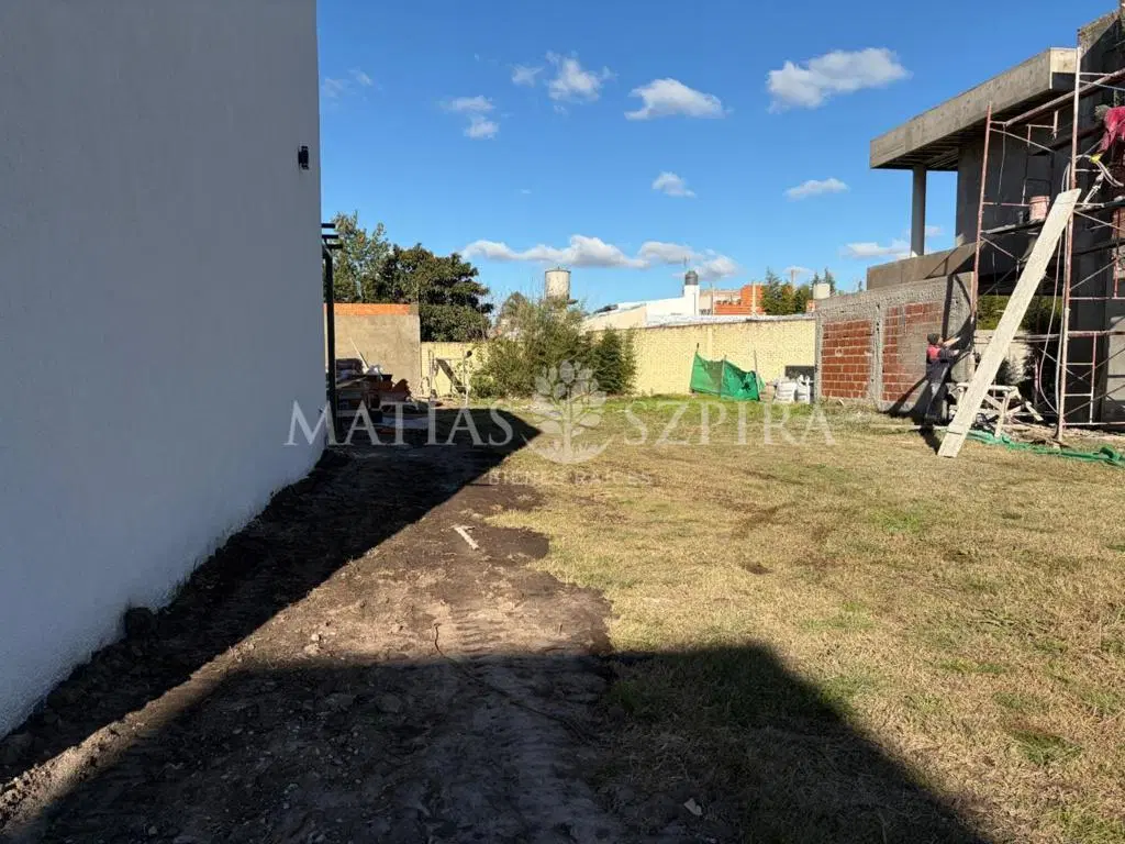 Venta Terreno en Complejo LA FAUSTINA 4