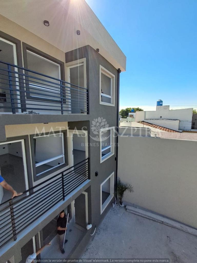 Foto de Departamento en Villa Luzuriaga, imagen 3