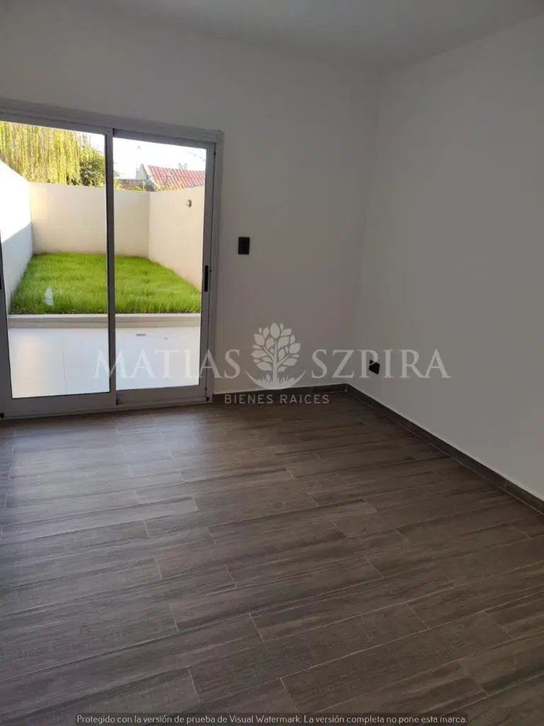 Departamento en Villa Luzuriaga 4
