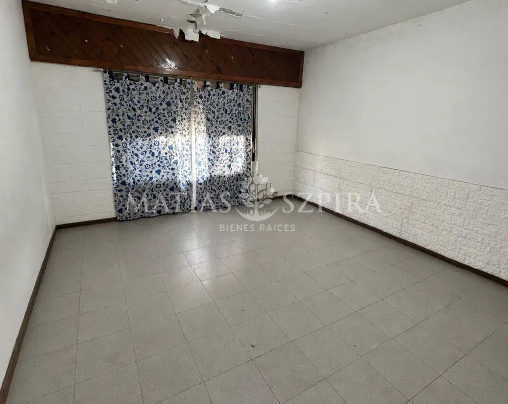 Venta Casa en Merlo 3 ambientes garage jardin 4