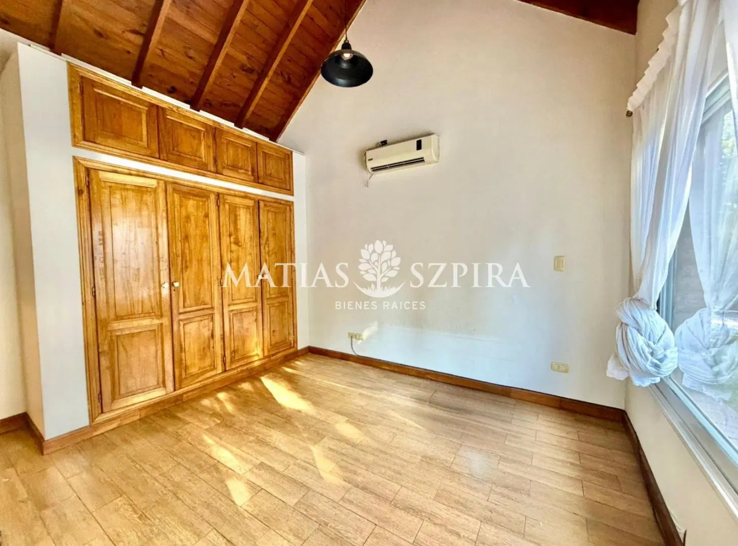 Casa en Alquiler en San Patricio 8
