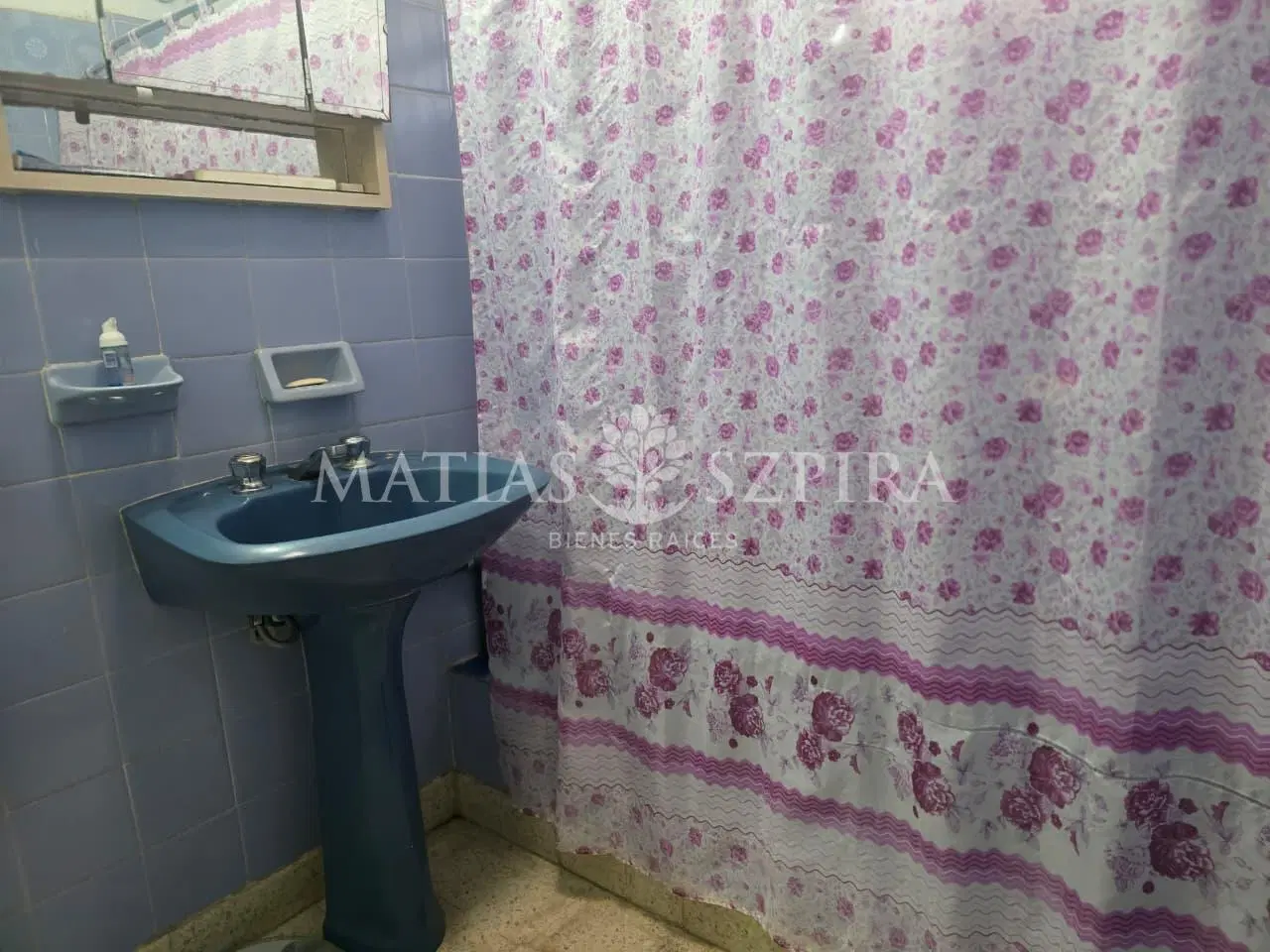 Casa en Ituzaingó con locales comerciales 4