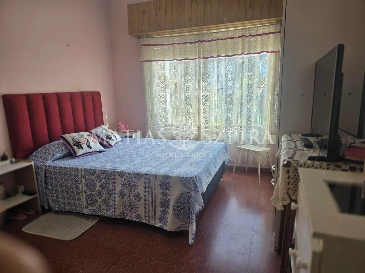 Casa en Ituzaingó con locales comerciales 8
