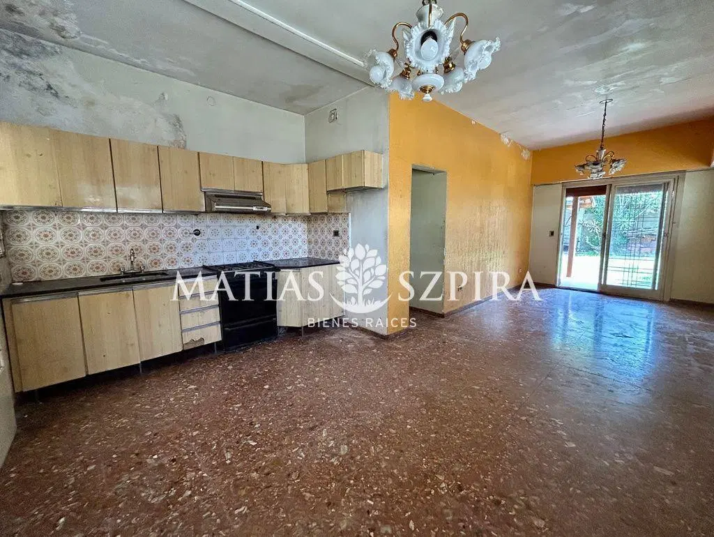 Venta de Casa 4 Ambientes en San Andres, General San Martín. 8
