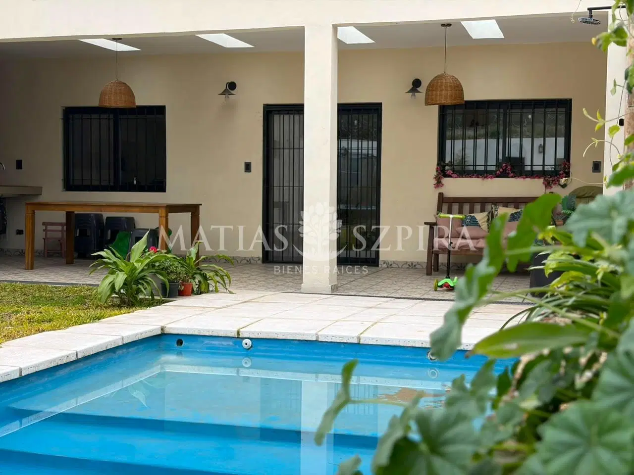 Casa a la Venta en Hurlingham 8