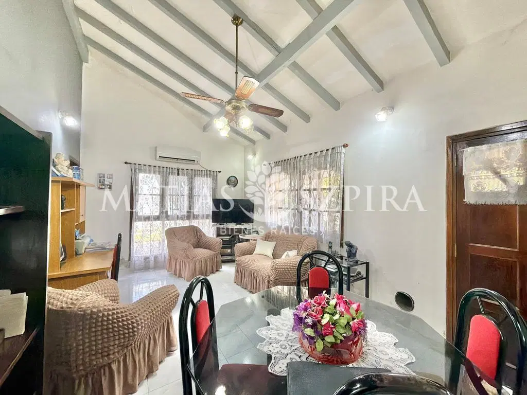 Casa 3 ambientes Ituzaingó Sur 8