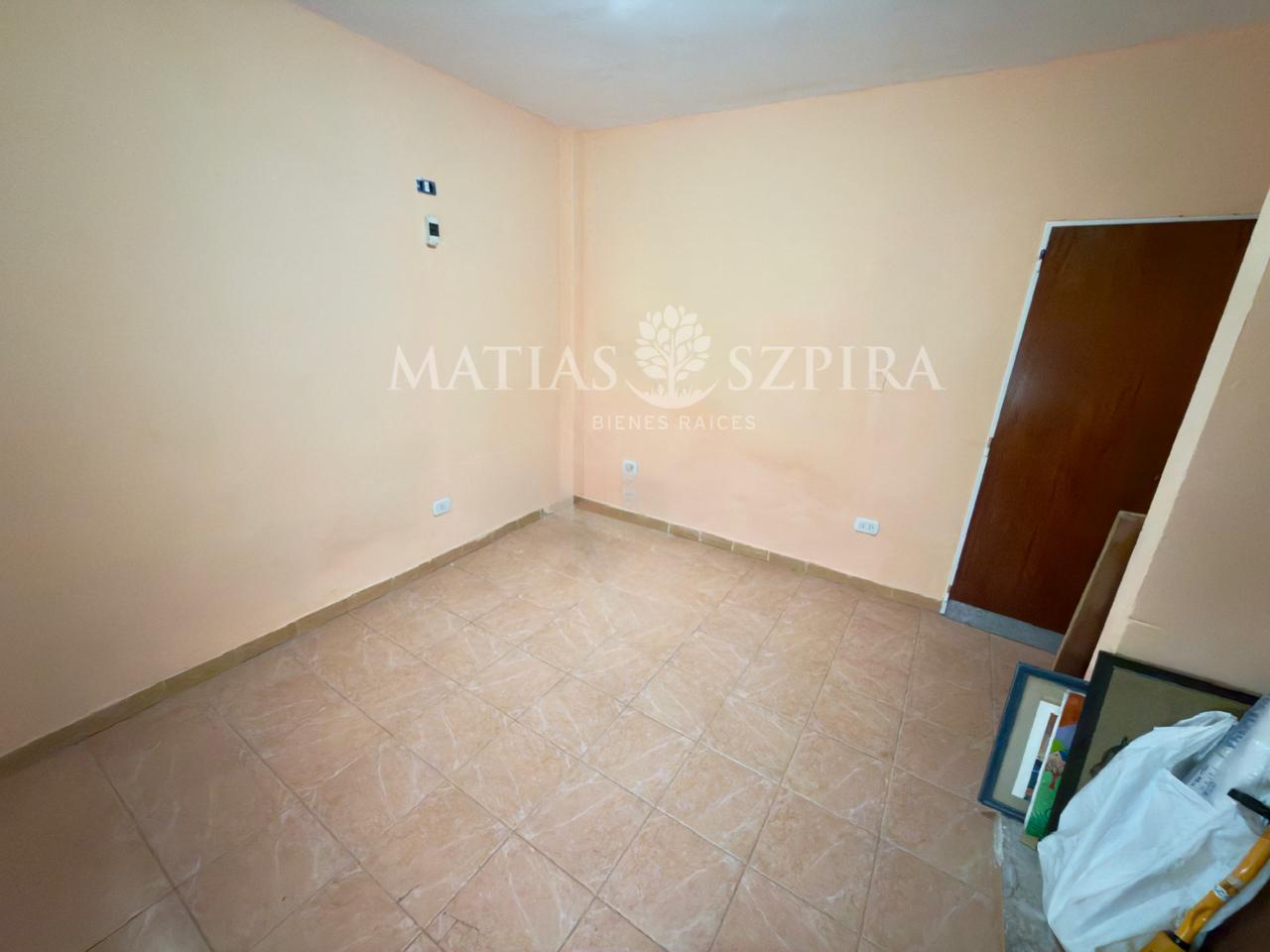 Foto de Casa en en venta 5 ambientes en Trujui Moreno, imagen 3