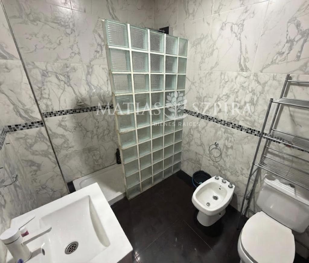 Foto de Casa en venta 3 ambientes Villa Luzuriaga, imagen 2