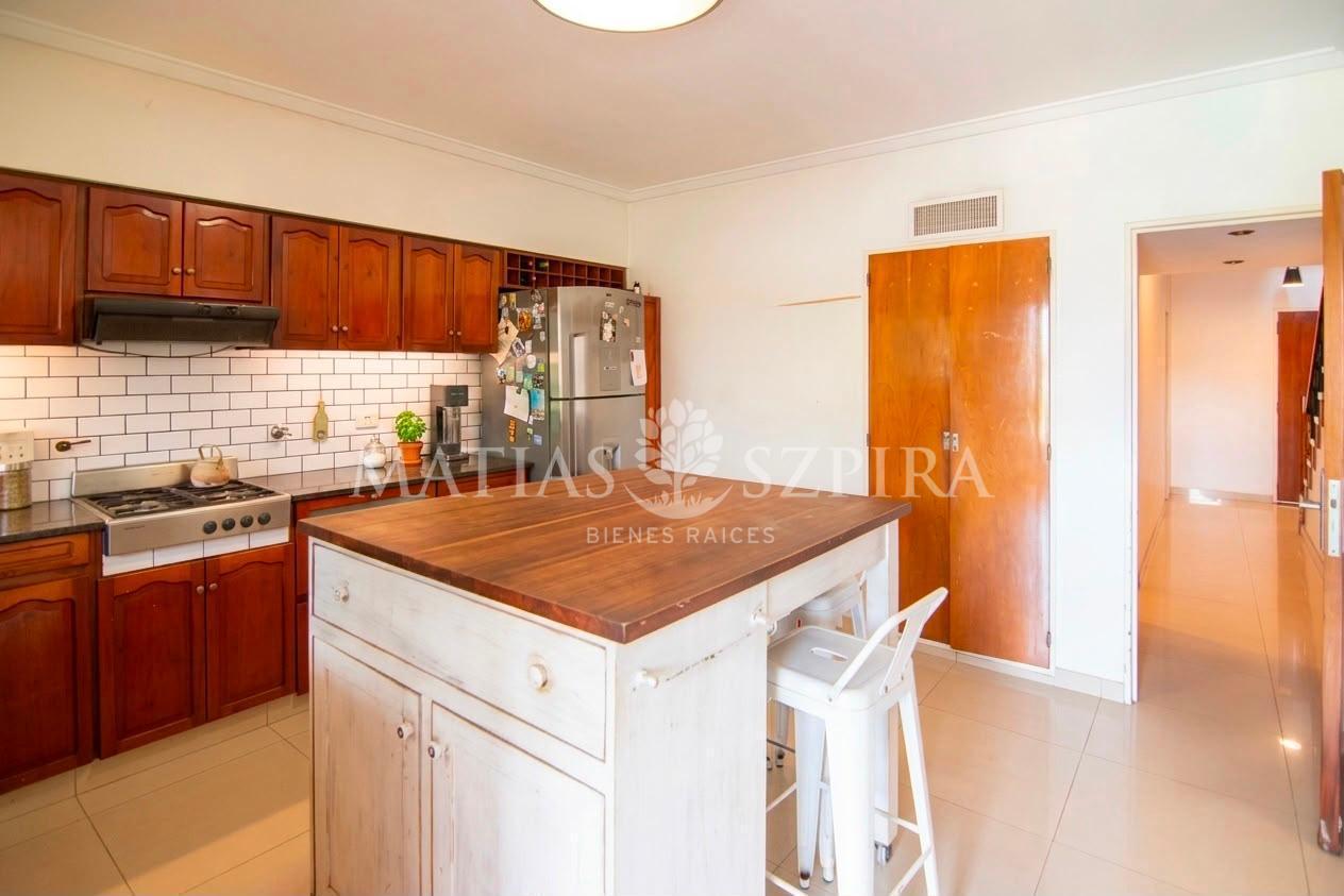 Foto de Venta Casa 5 Ambientes en Liniers, imagen 2