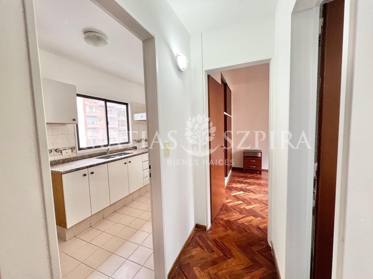 Foto de Departamento 2 ambientes con cochera en Belgrano, imagen 3