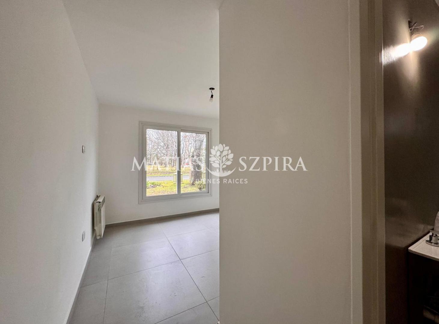 Foto de Casa en Venta 4 ambientes en Country Club Banco Provincia, imagen 3