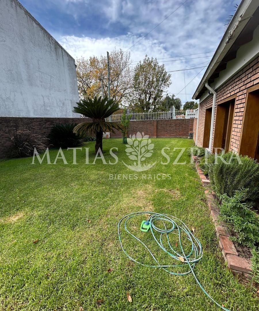 Foto de Terreno en Venta en Castelar Norte, imagen 1
