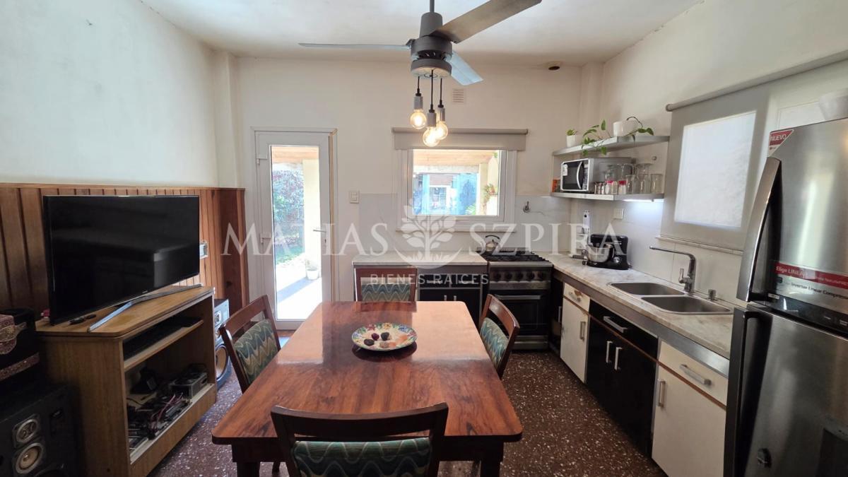 Foto de Venta Casa 3 ambientes y dependencia en Castelar Norte, imagen 2