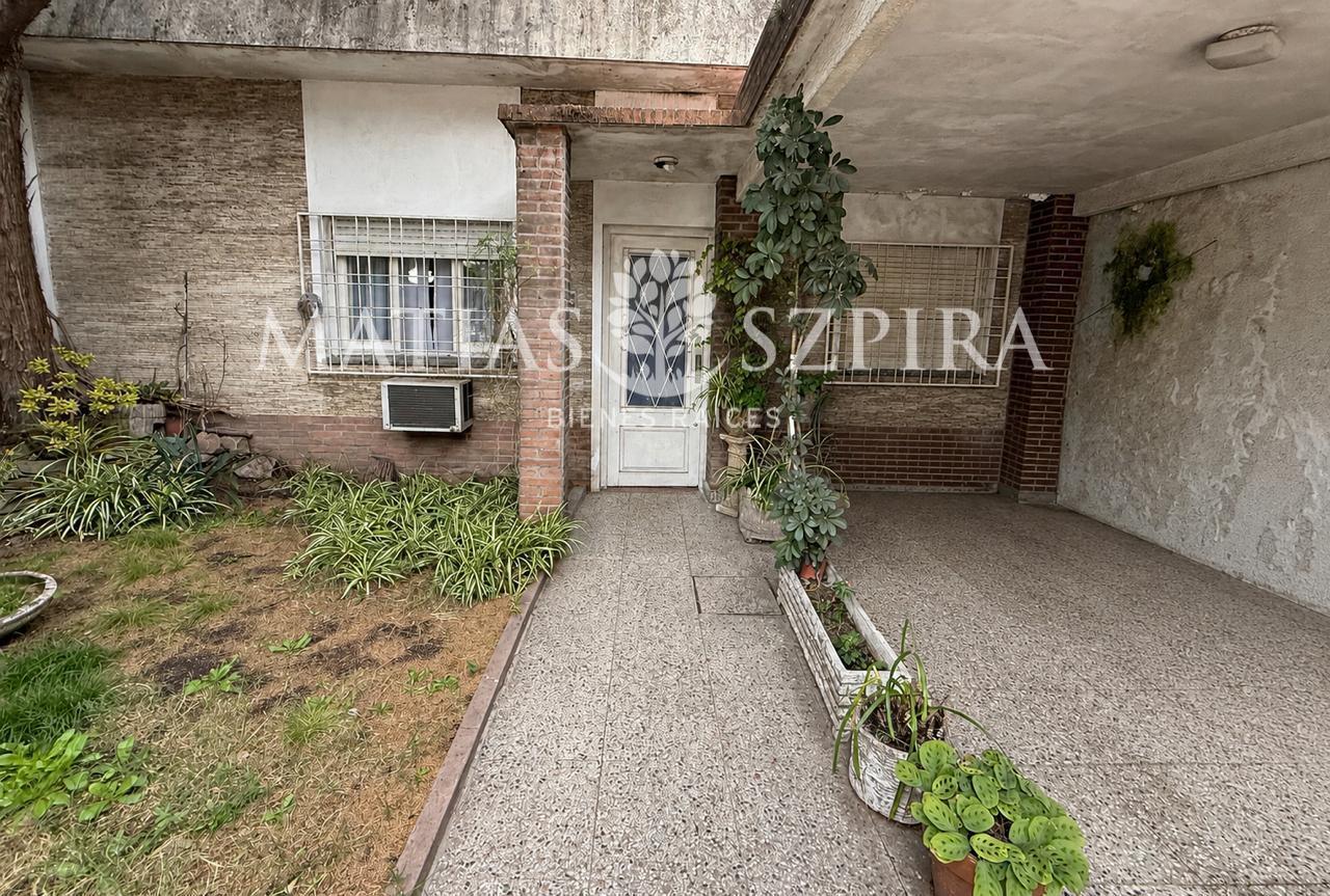Foto de Casa en venta 6 ambientes en ciudadela con cochera, imagen 1